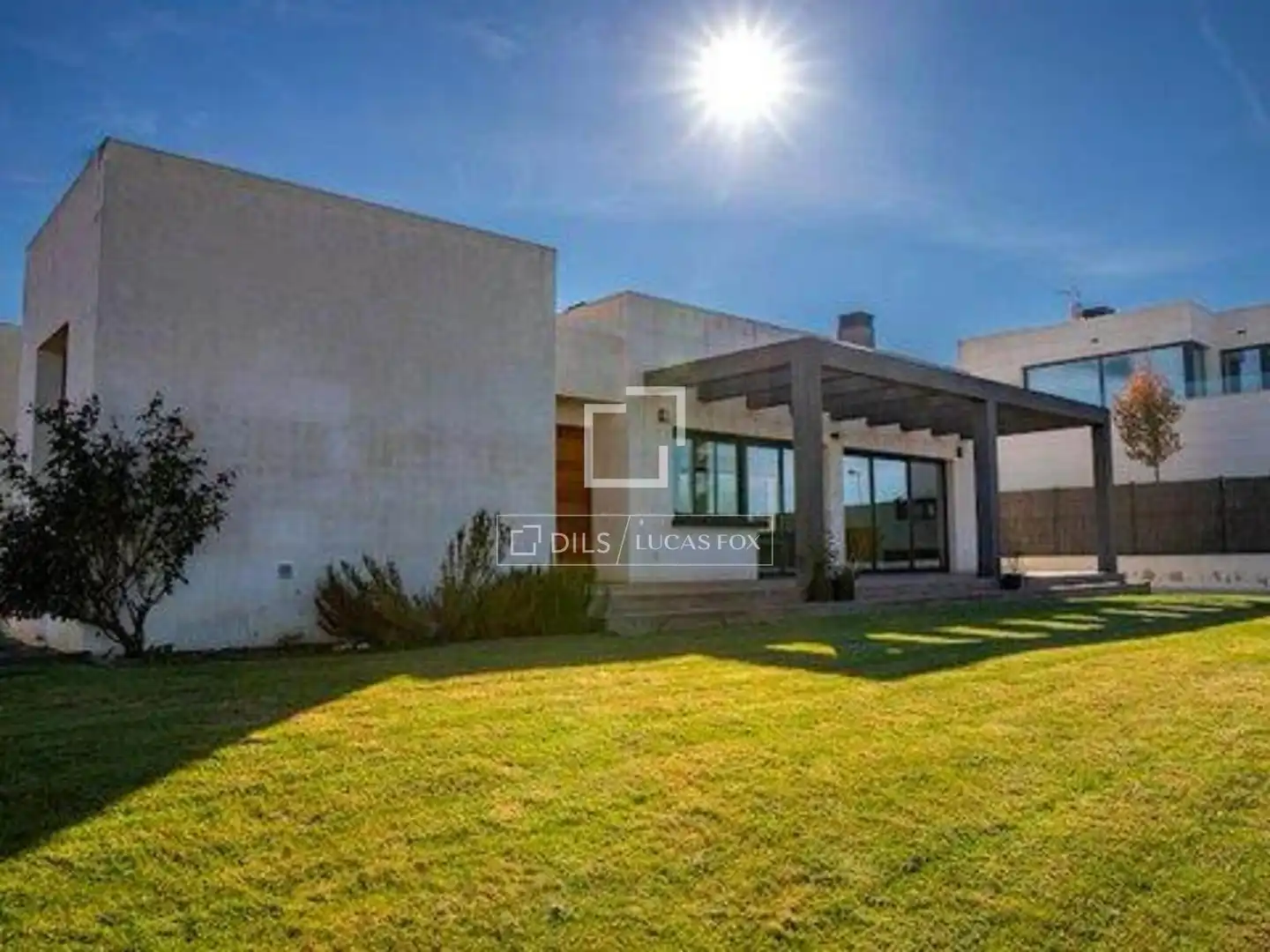 Exterior view of Houses for rent in Majadahonda  with Air Conditioner, Heating and Terrace