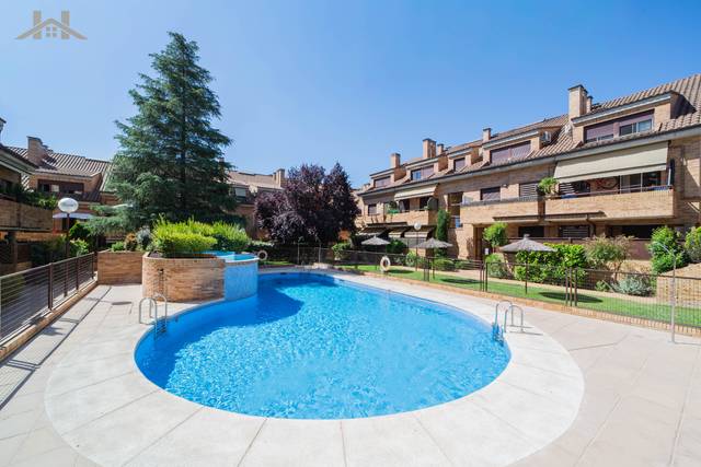 Dúplex en Venta en Sevilla la Nueva