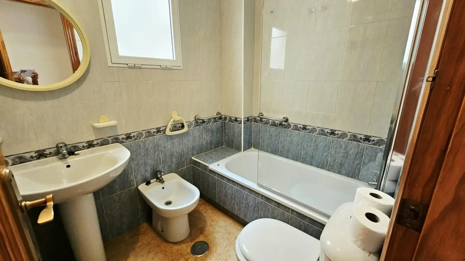 Baño de Piso en venta en Torrevieja con Aire acondicionado, Calefacción y Terraza