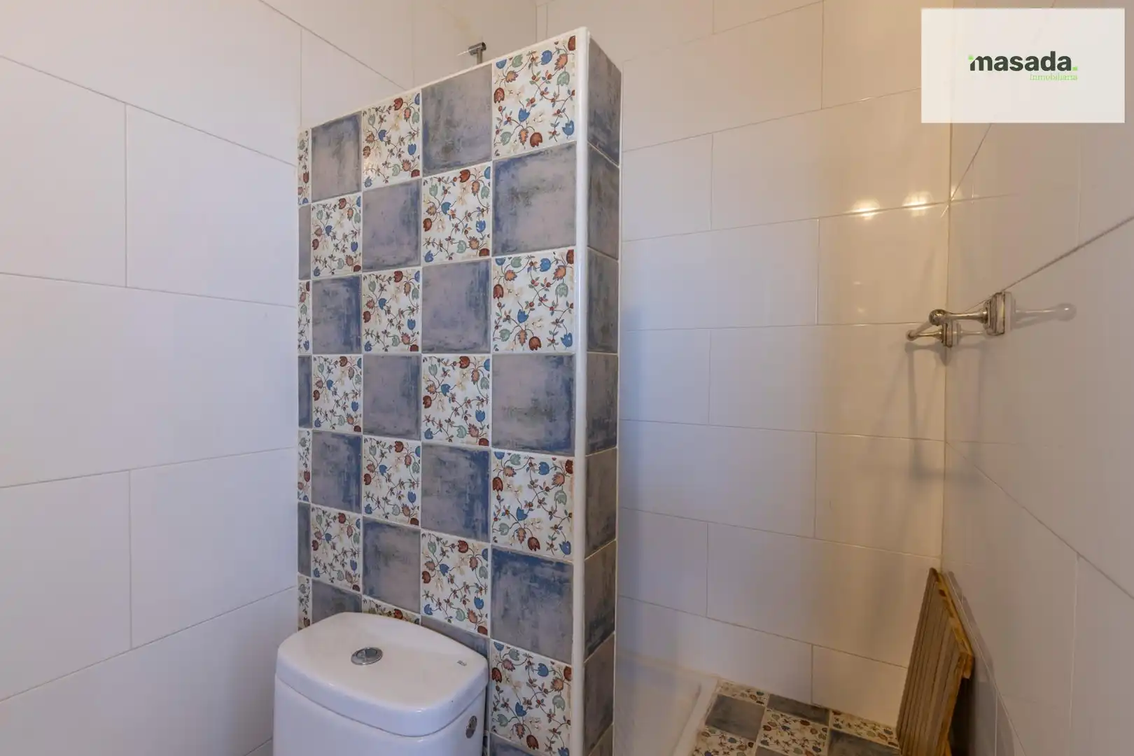 Baño de Casa o chalet en venta en Vegas del Genil con Jardín privado, Piscina y Alarma
