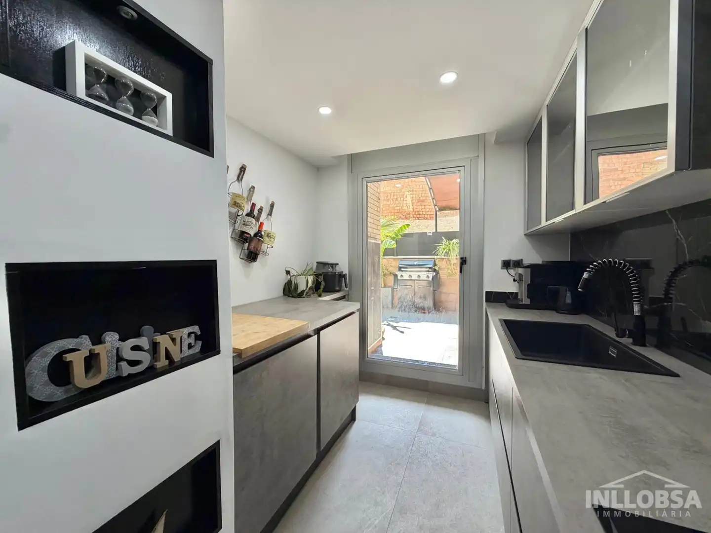 Cocina de Piso en venta en Manresa con Calefacción, Parquet y Terraza