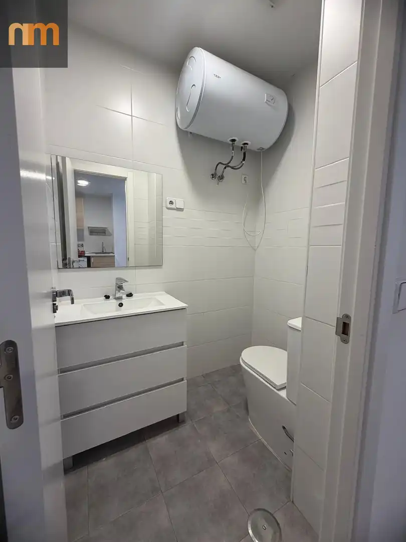 Baño de Piso en venta en Madrid con Calefacción y Jardín privado