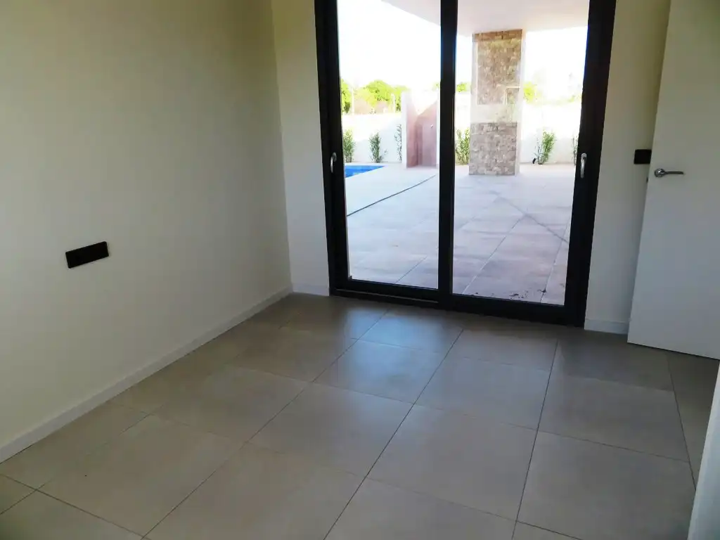 Casa o chalet en venta en Els Poblets con Aire acondicionado, Calefacción y Jardín privado