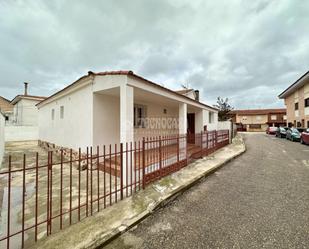 Außenansicht von Haus oder Chalet zum verkauf in Pozo de Guadalajara mit Heizung und Parkett