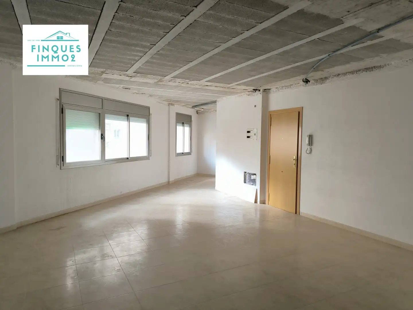 Business premises for sale in Avinguda dels Esports