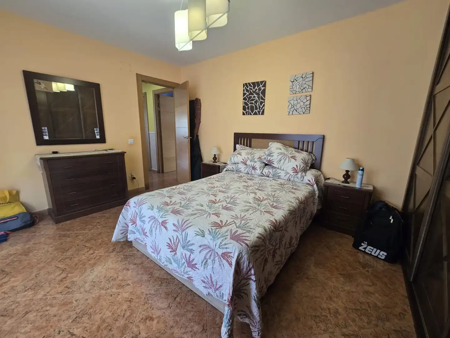 Schlafzimmer von Haus oder Chalet zum Verkauf in Clavijo mit Heizung, Privatgarten und Terrasse