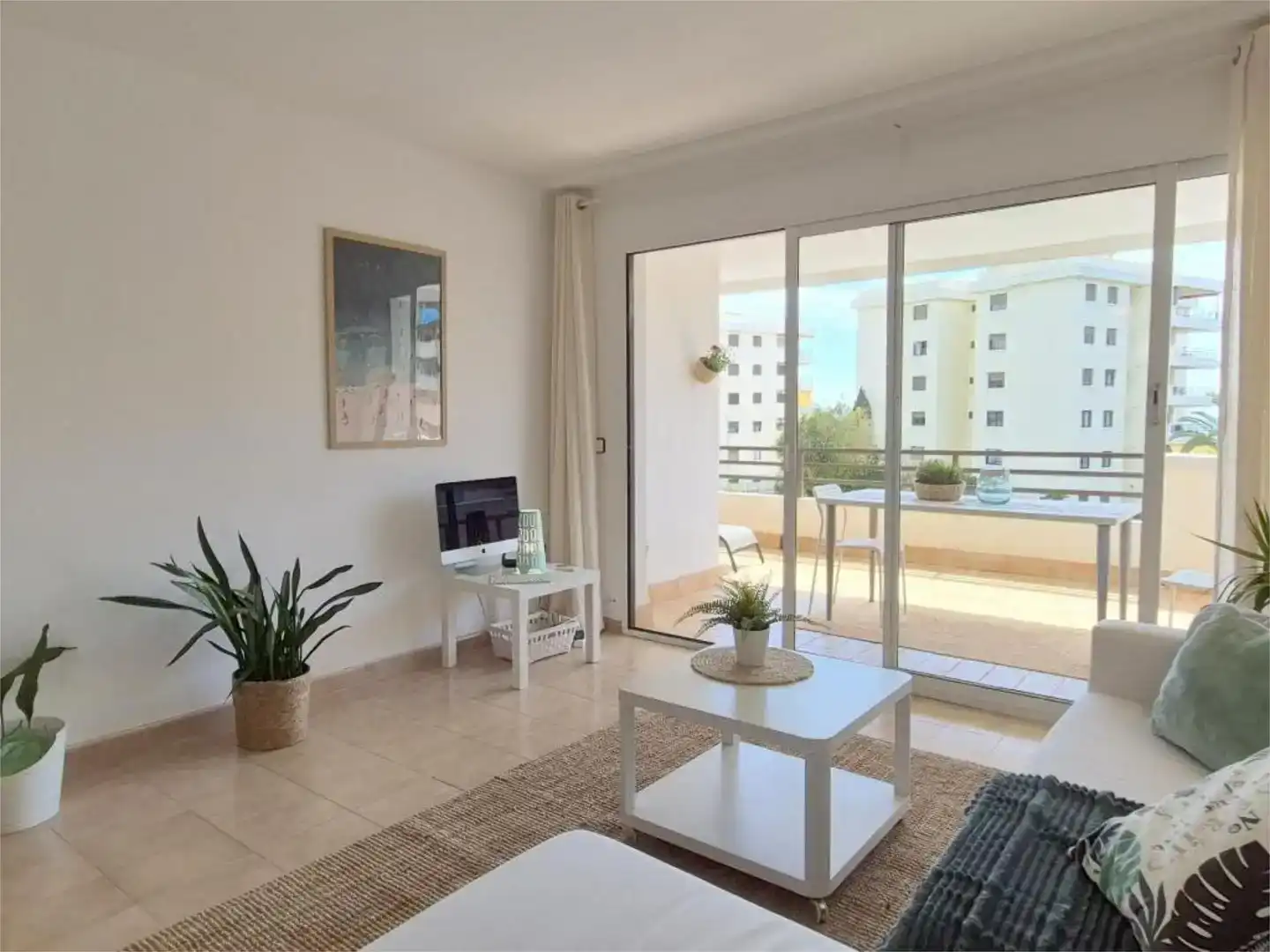 Living room of Flat for sale in Calvià  with Air Conditioner, Swimming Pool and Balcony