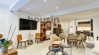 Living room of Flat for sale in  Madrid Capital  with Air Conditioner, Heating and Parquet flooring