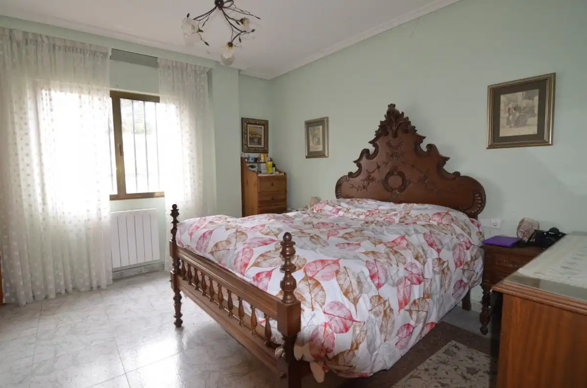 Detached house with terrace for sale in Villamayor, imagen 13