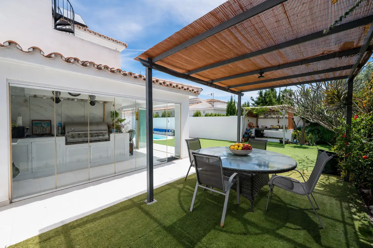Terrace of Houses for sale in Estepona  with Air Conditioner, Private garden and Terrace
