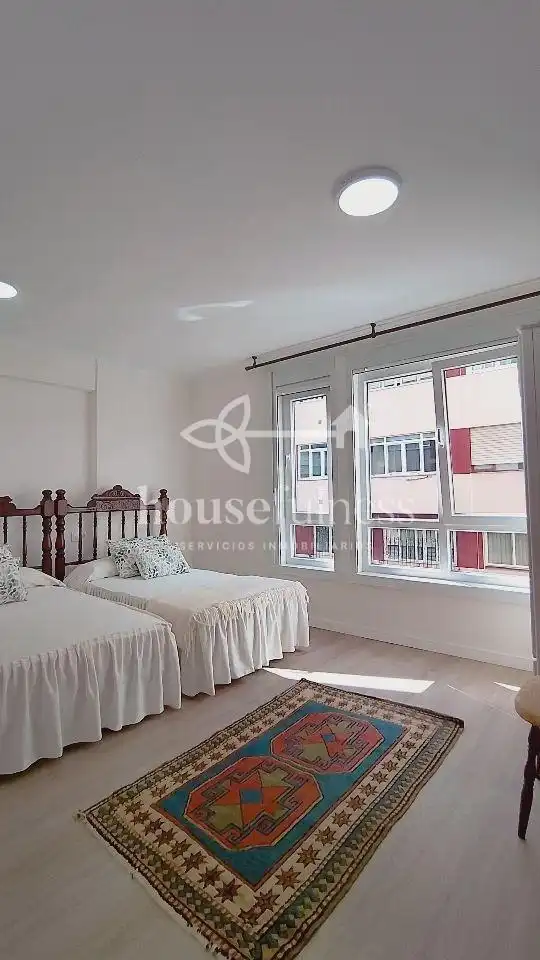 Habitación de Piso de alquiler en Ferrol con Aire acondicionado, Calefacción y Terraza