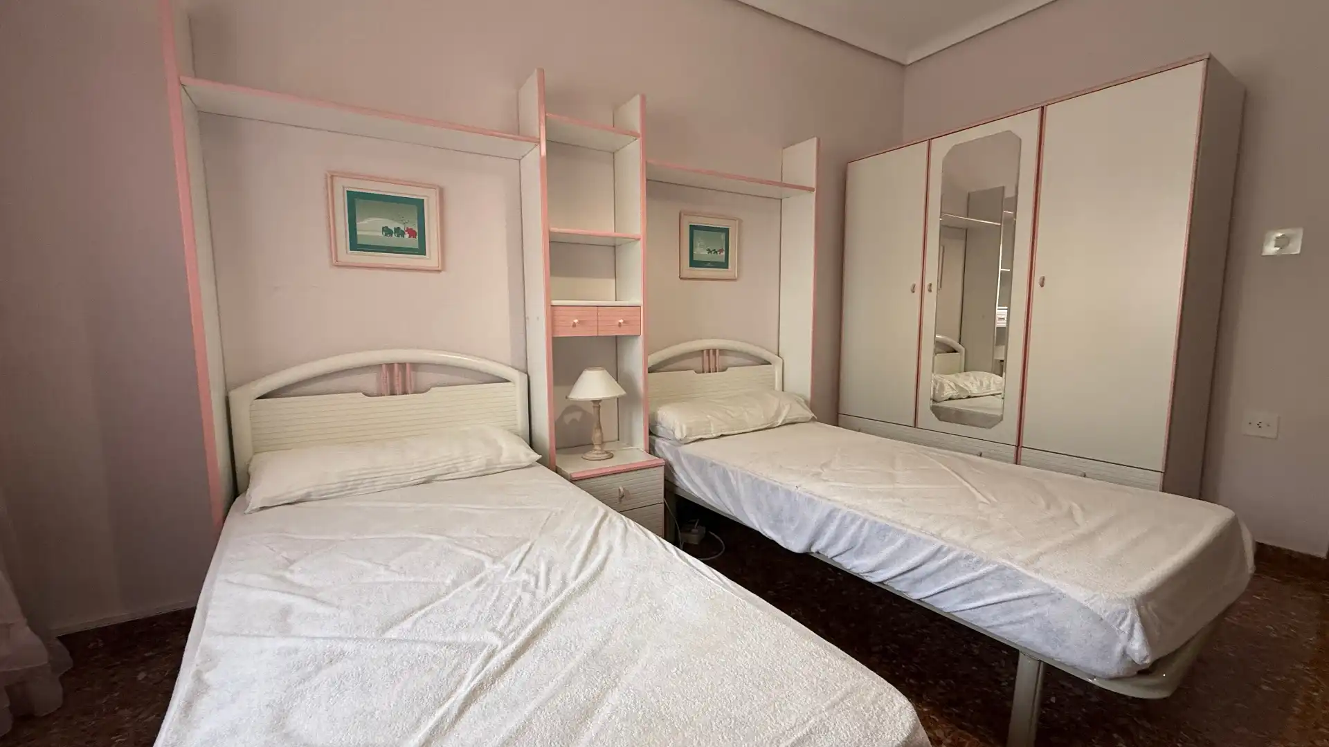 Habitación de Piso de alquiler en Albacete con Calefacción, Terraza y Amueblado