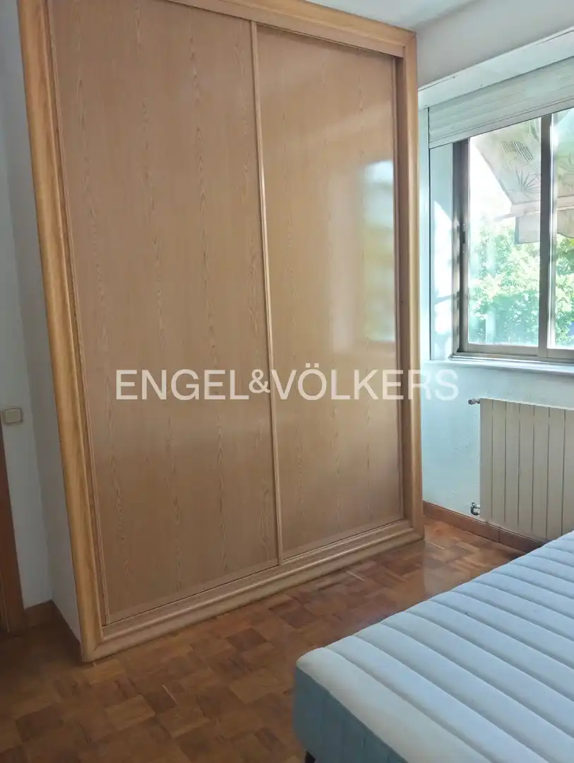 Habitación de Piso de alquiler en Madrid con Calefacción, Terraza y Amueblado