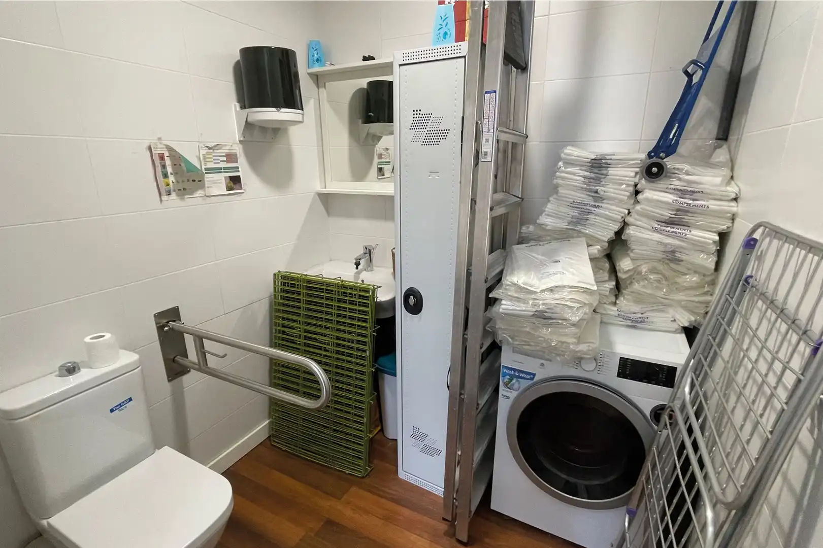 Local en venta en Sant Just Desvern con Aire acondicionado