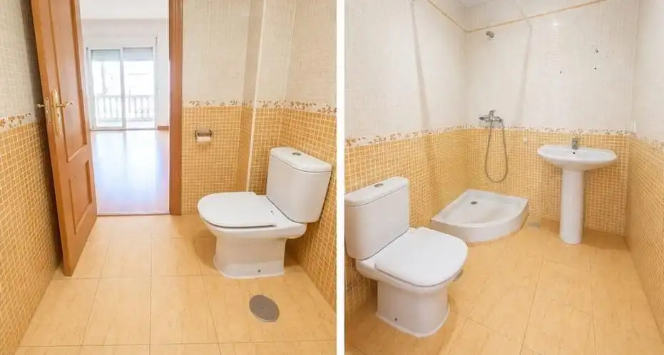 Badezimmer von Einfamilien-Reihenhaus zum Verkauf in Las Gabias