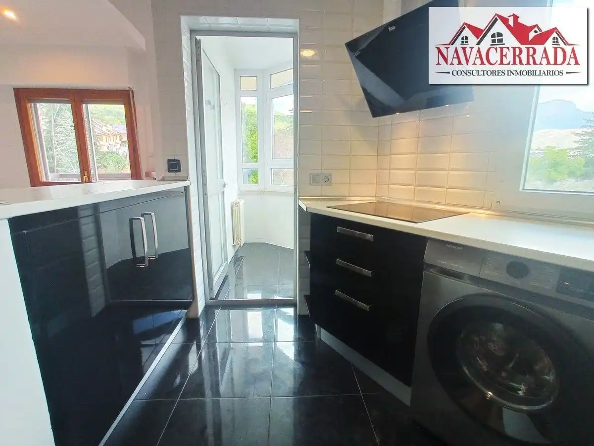 Cocina de Piso en venta en Navacerrada con Calefacción y Terraza