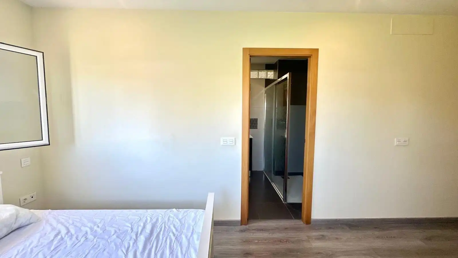 Dormitori de Apartament en venda en Orihuela amb Terrassa i Moblat