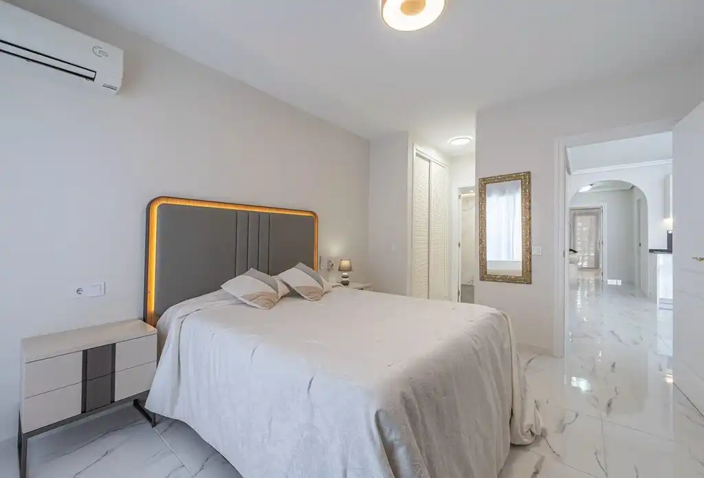 Home with pool for sale in Nueva Andalucía, imagen 7