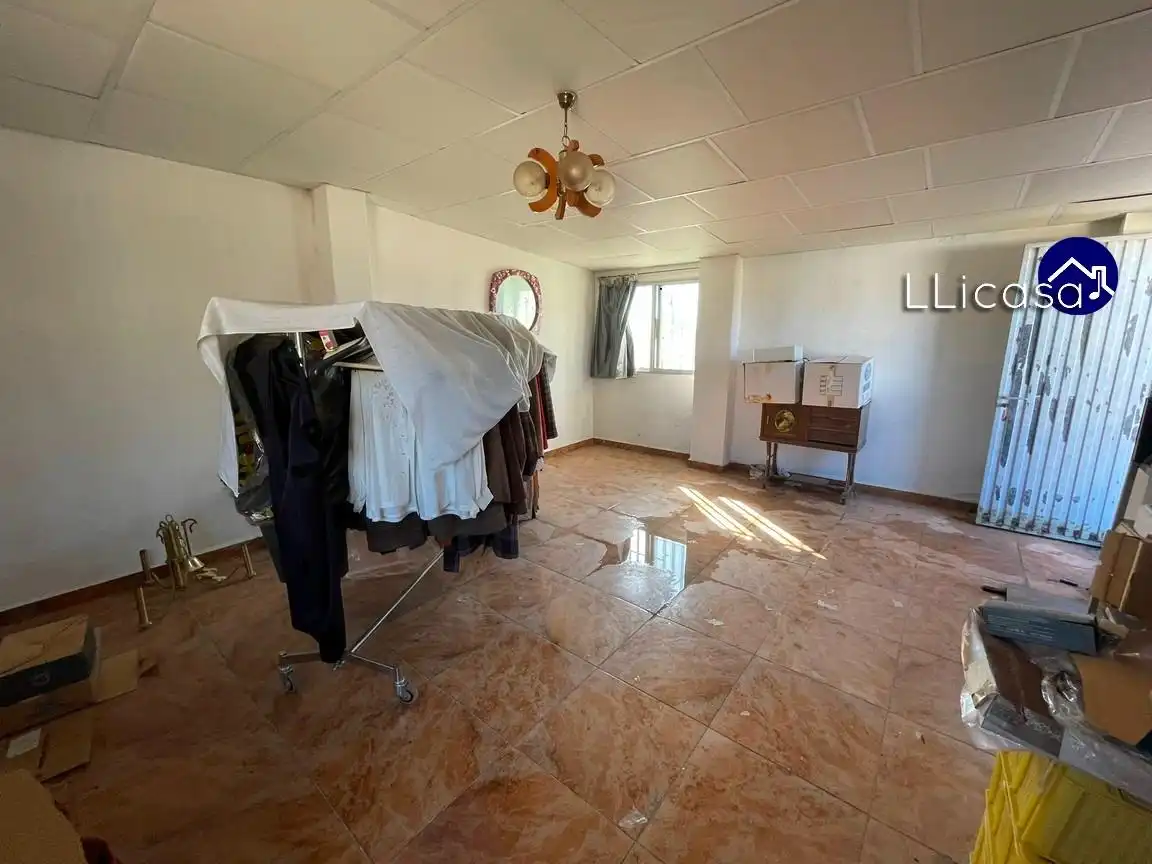 Casa o chalet en venta en La Pobla de Vallbona con Calefacción, Jardín privado y Terraza