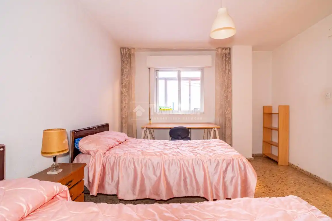 Habitación de Piso en venta en Granada