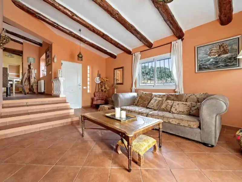 Sala de estar de Casa o chalet en venta en Roda de Berà con Aire acondicionado, Terraza y Piscina