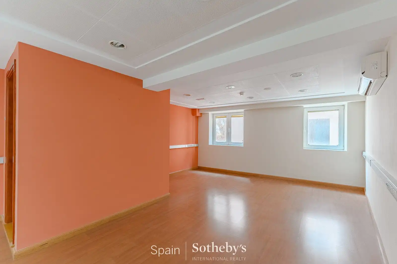 Office for sale in San Cristóbal de la Laguna  with Terrace and Storage room