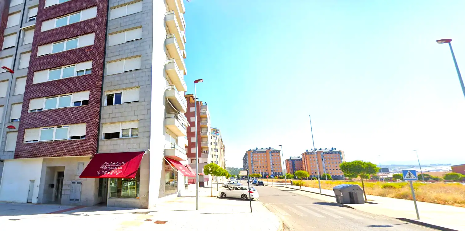 Vista exterior de Garaje en venta en Ponferrada
