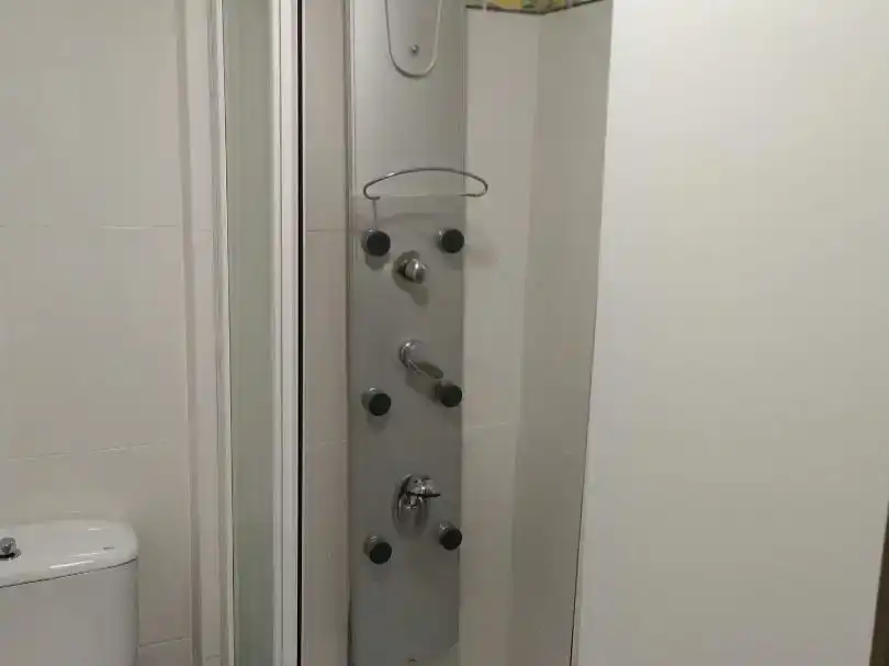 Badezimmer von Wohnung zur Miete in  Córdoba Capital mit Klimaanlage und Balkon