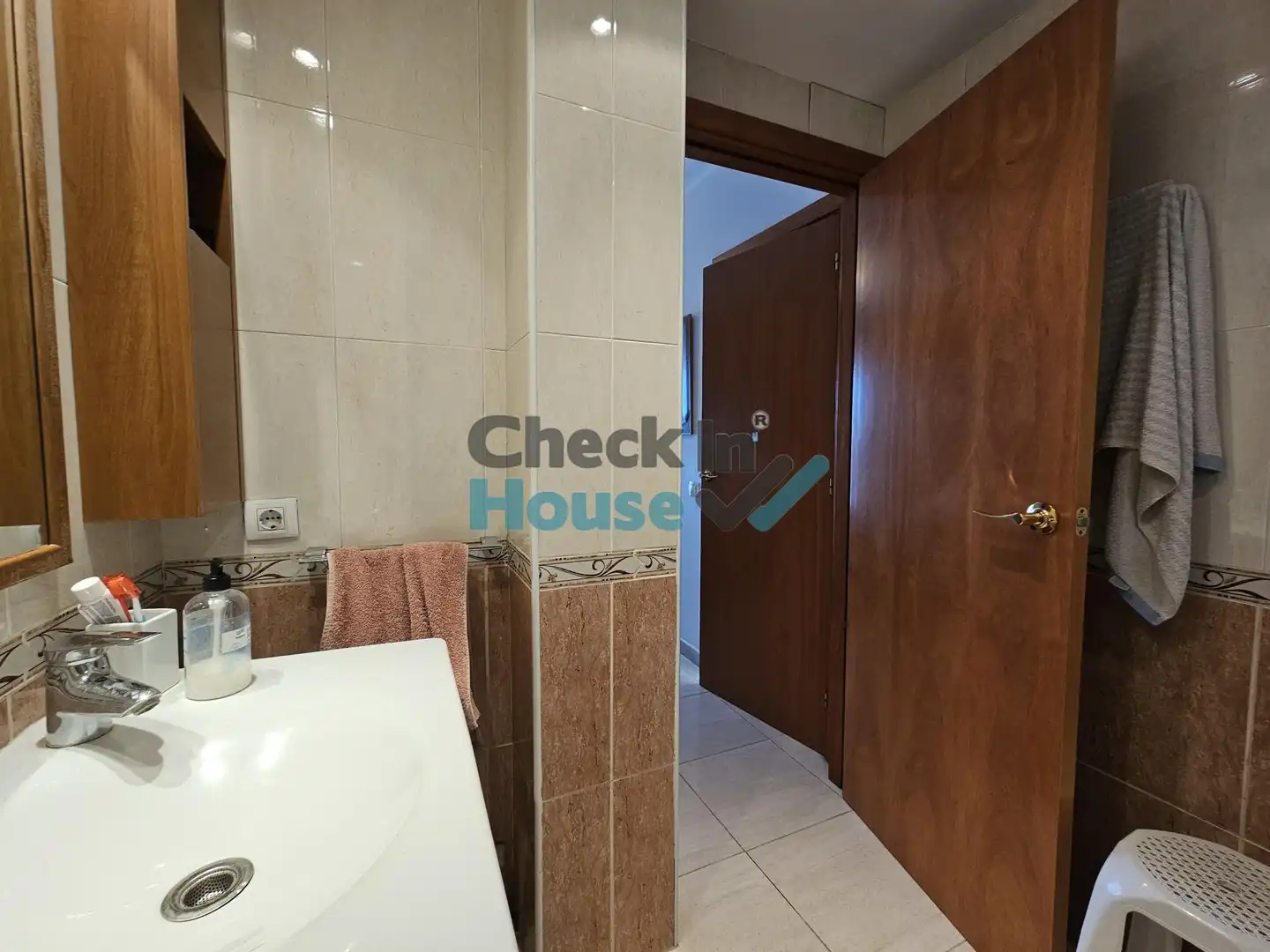 Badezimmer von Dachboden zum Verkauf in Calonge i Sant Antoni mit Klimaanlage, Heizung und Terrasse