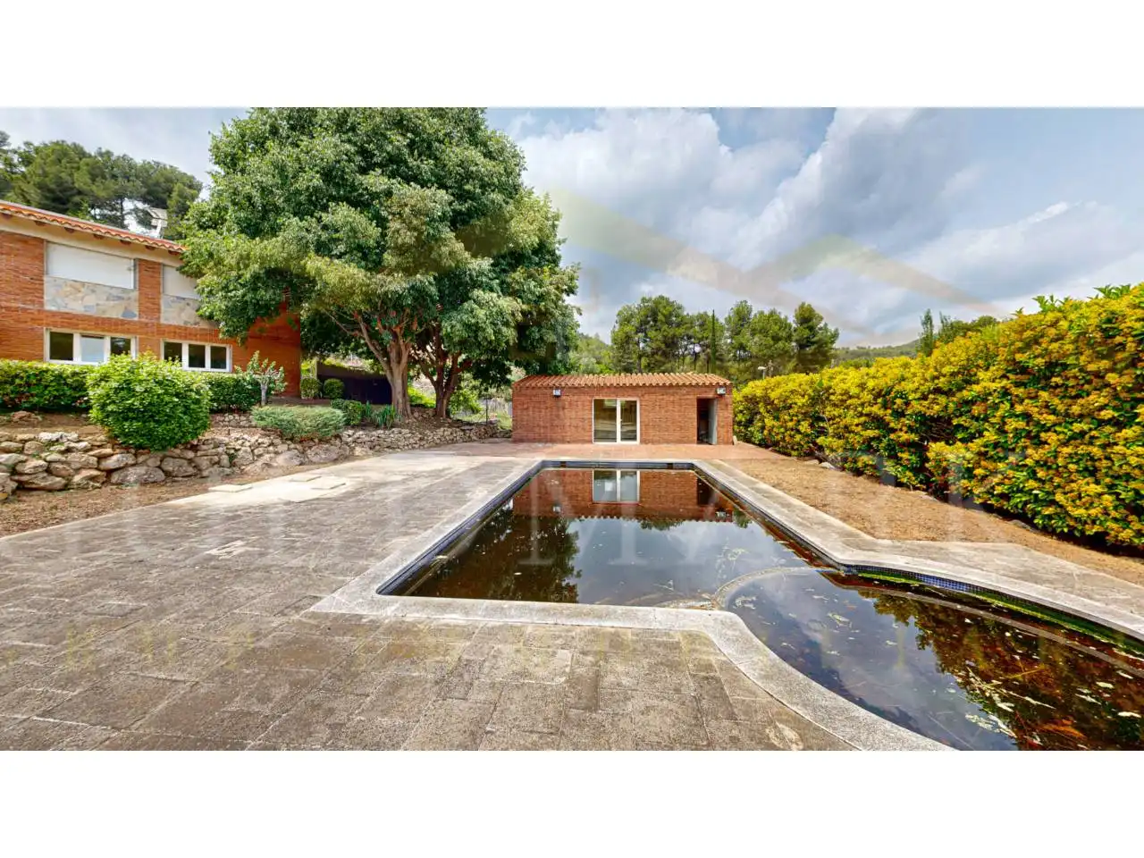 Piscina de Casa o xalet en venda en Corbera de Llobregat amb Aire condicionat, Calefacció i Jardí privat