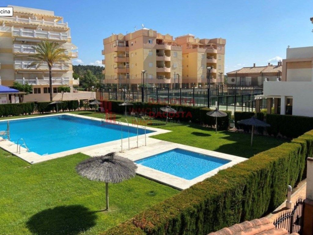 Piscina de Dúplex en venda en La Antilla