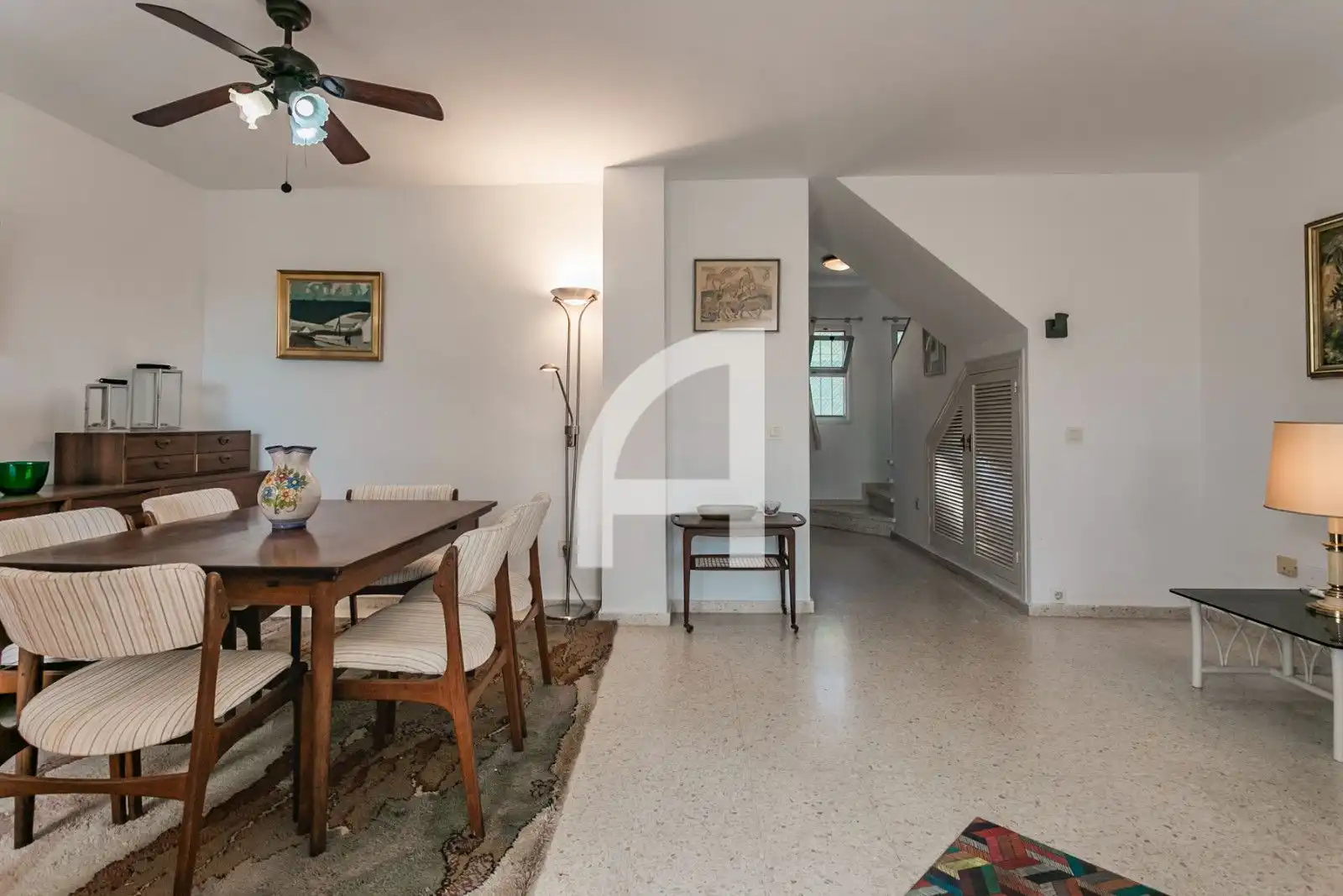Esszimmer von Einfamilien-Reihenhaus zum Verkauf in Estepona mit Heizung, Terrasse und Schwimmbad