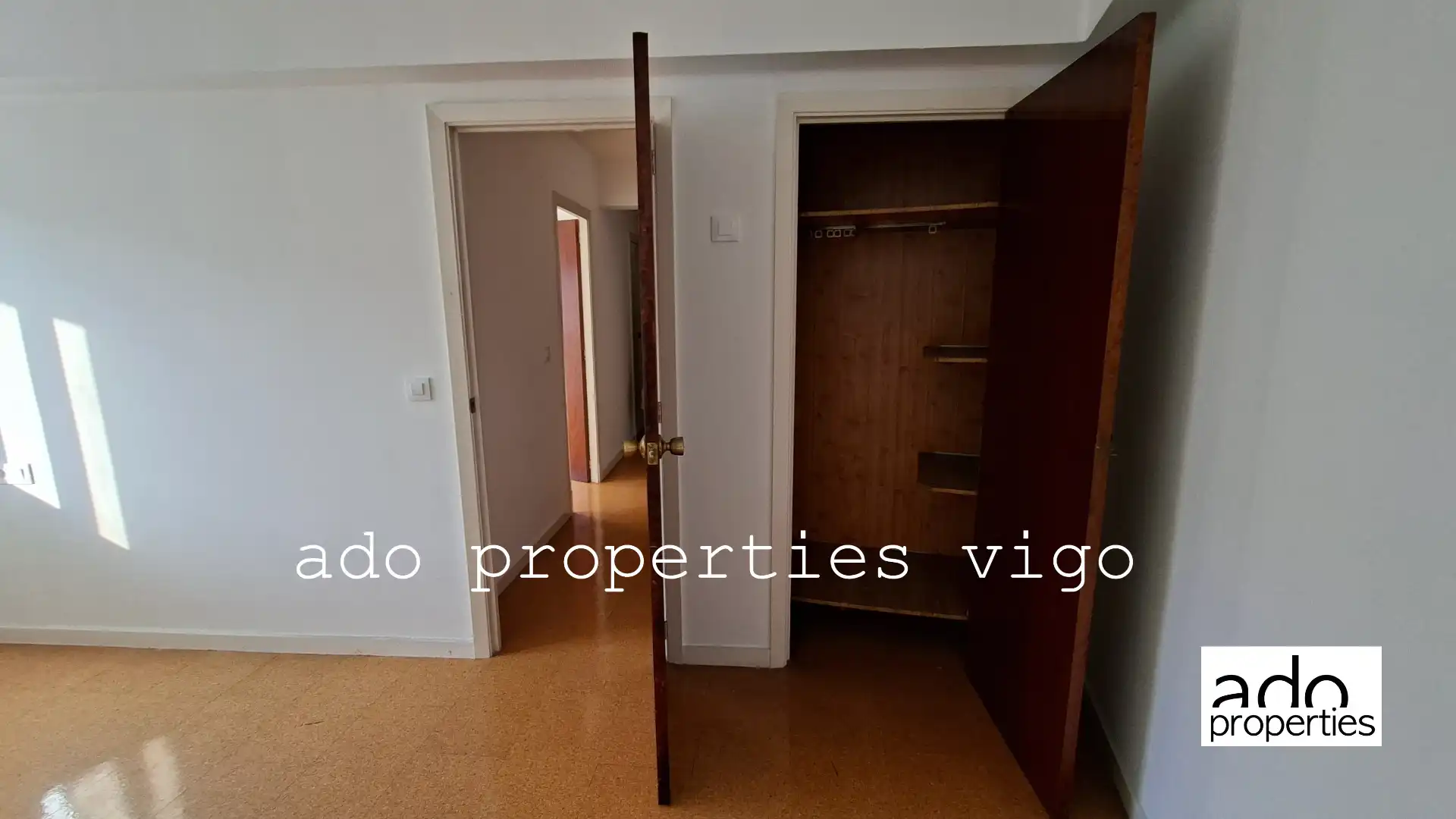 Habitación de Piso en venta en Vigo  con Terraza y Trastero