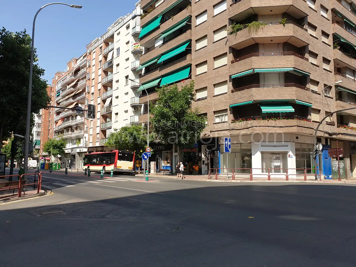 Business premises to rent in Logroño - Calle General Vara de Rey Ingeniero Pino y Amorena, imagen 3