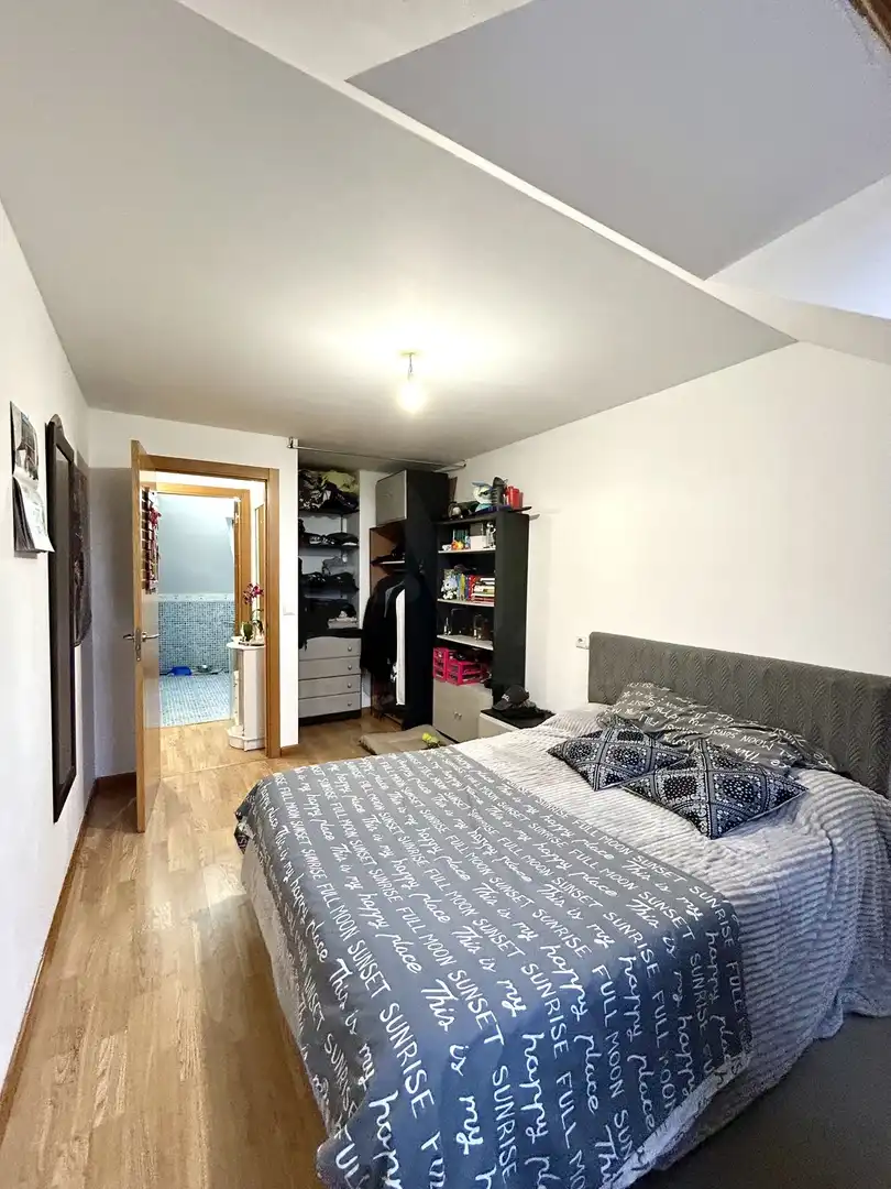 Schlafzimmer von Maisonette zum Verkauf in Valverde de la Virgen mit Klimaanlage und Heizung