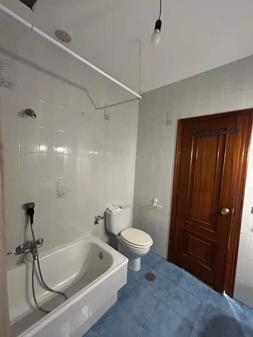 Bathroom of Detached homes for sale in Vigo   with Parquet flooring and Oven