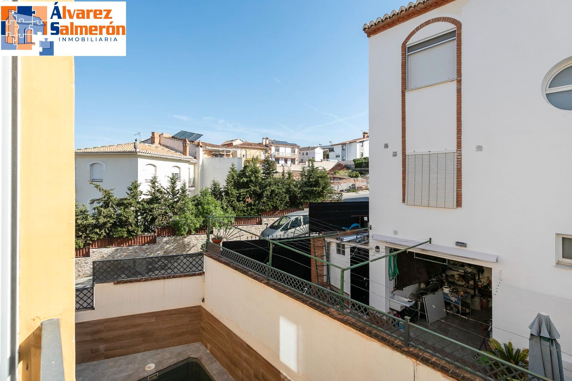 Exterior view of House or chalet for sale in Huétor Vega  with Heating, Private garden and Terrace