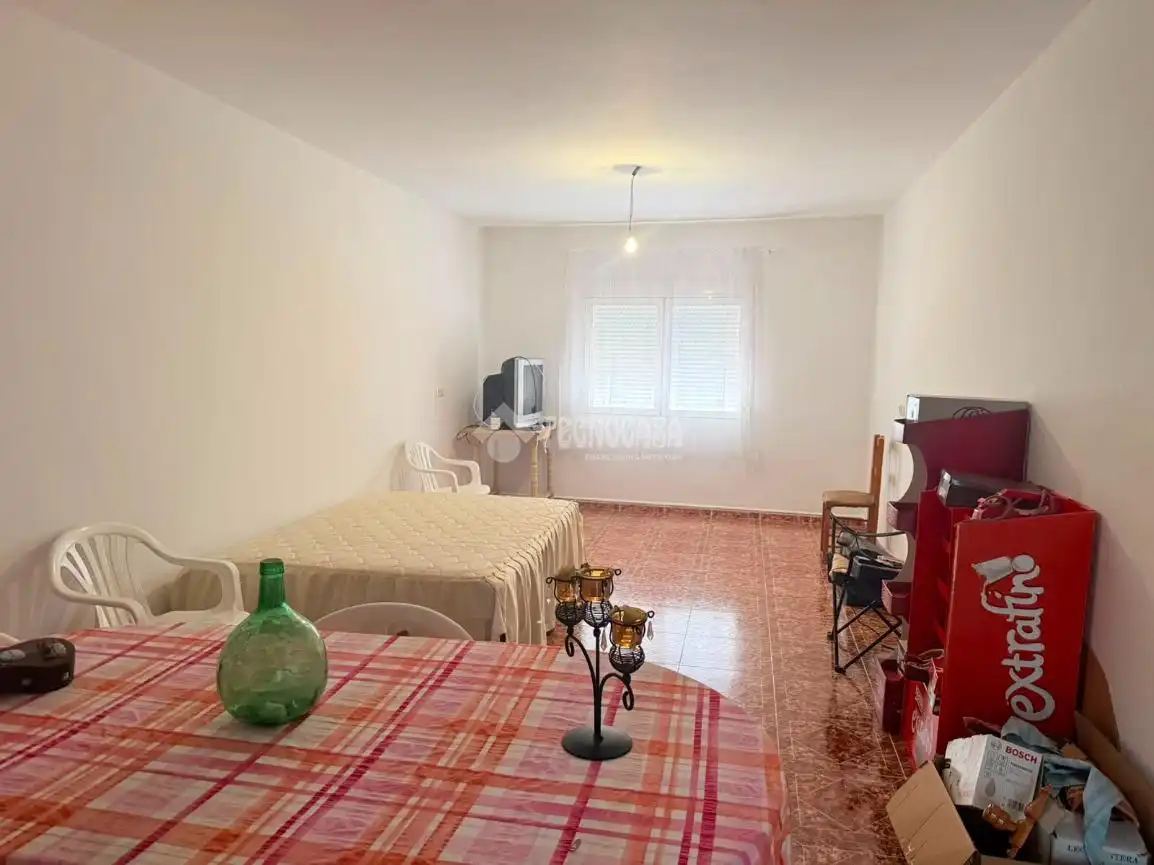Sala d'estar de Casa adosada en venda en Villarrubia de Santiago