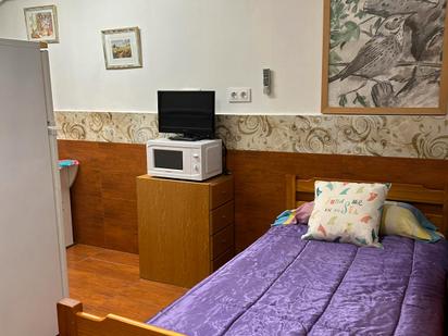 Bedroom of Flat to rent in L'Hospitalet de Llobregat  with Air Conditioner, Heating and Furnished