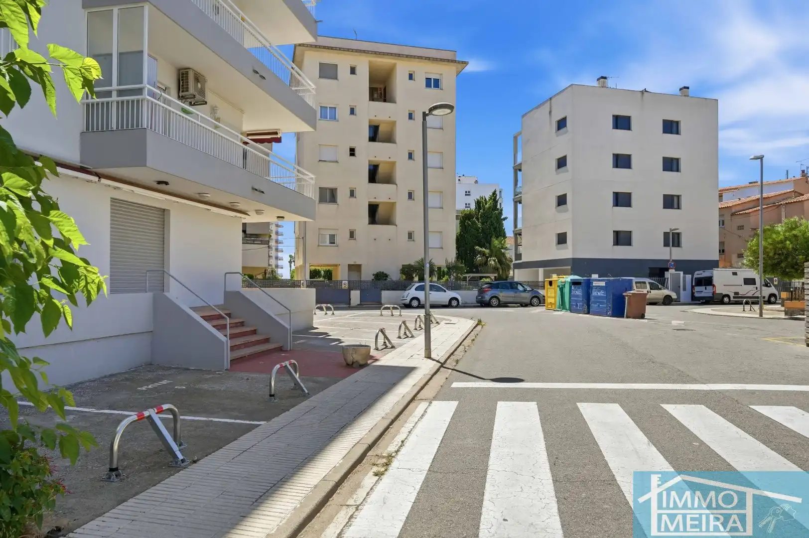 Aparcament de Apartament en venda en Roses amb Calefacció i Terrassa