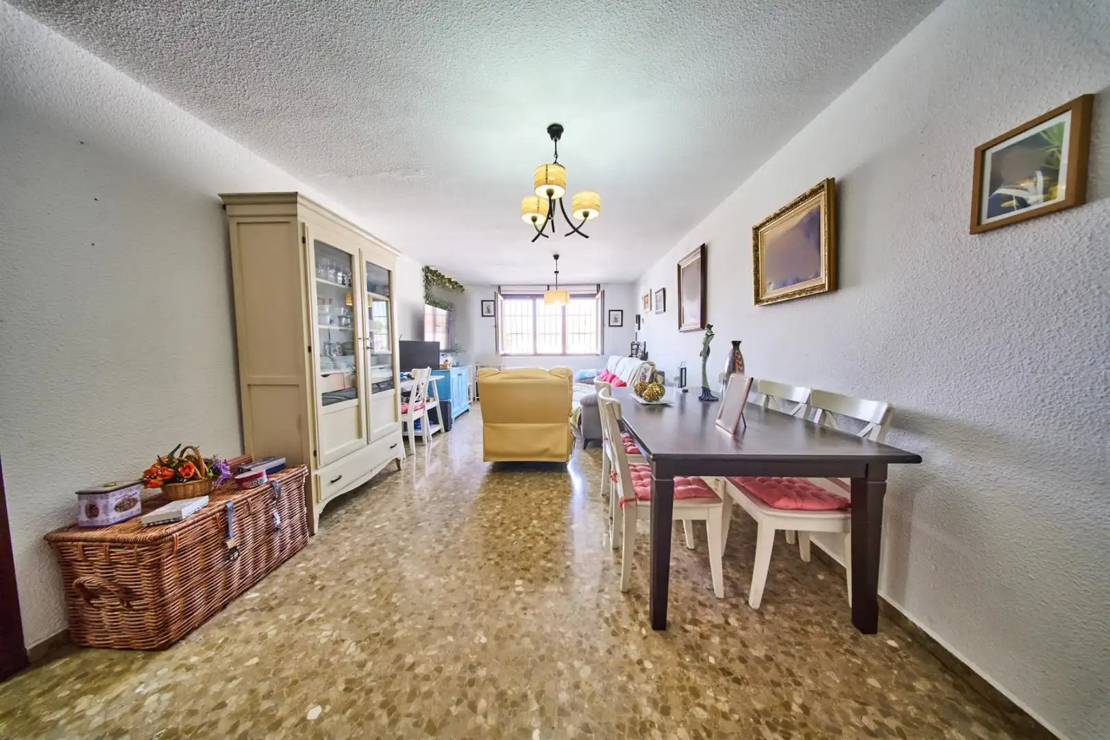 Comedor de Piso en venta en Granada con Calefacción y Jardín privado