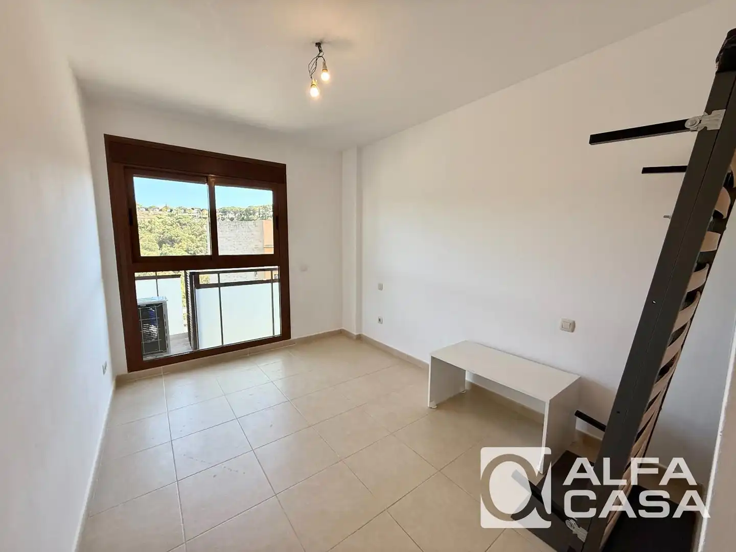 Wohnung zum Verkauf in Lloret de Mar mit Klimaanlage, Heizung und Terrasse