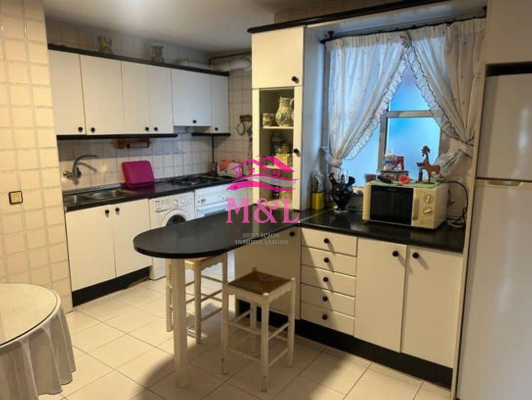 Kitchen of Flat for sale in Mérida  with Terrace and Storage room