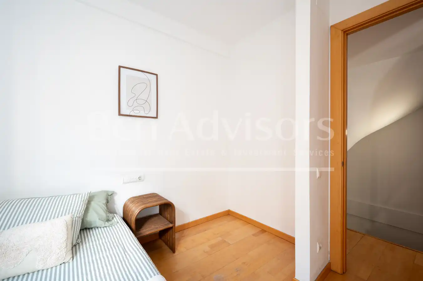 Dormitori de Casa o xalet en venda en Barcelona amb Aire condicionat, Parquet i Terrassa