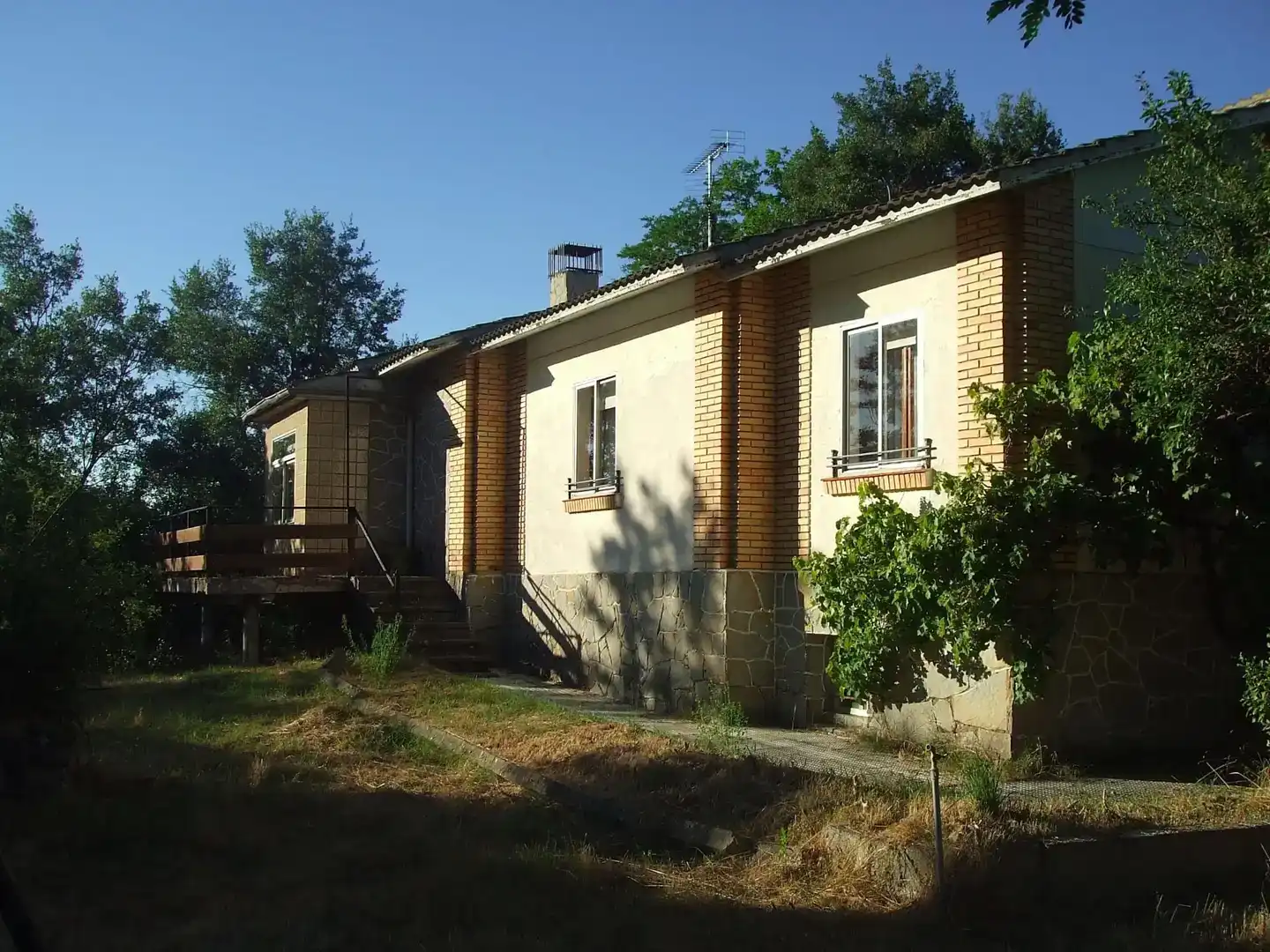 Vista exterior de Finca rústica en venda en Merindad de Cuesta-Urria amb Jardí privat, Traster i Piscina