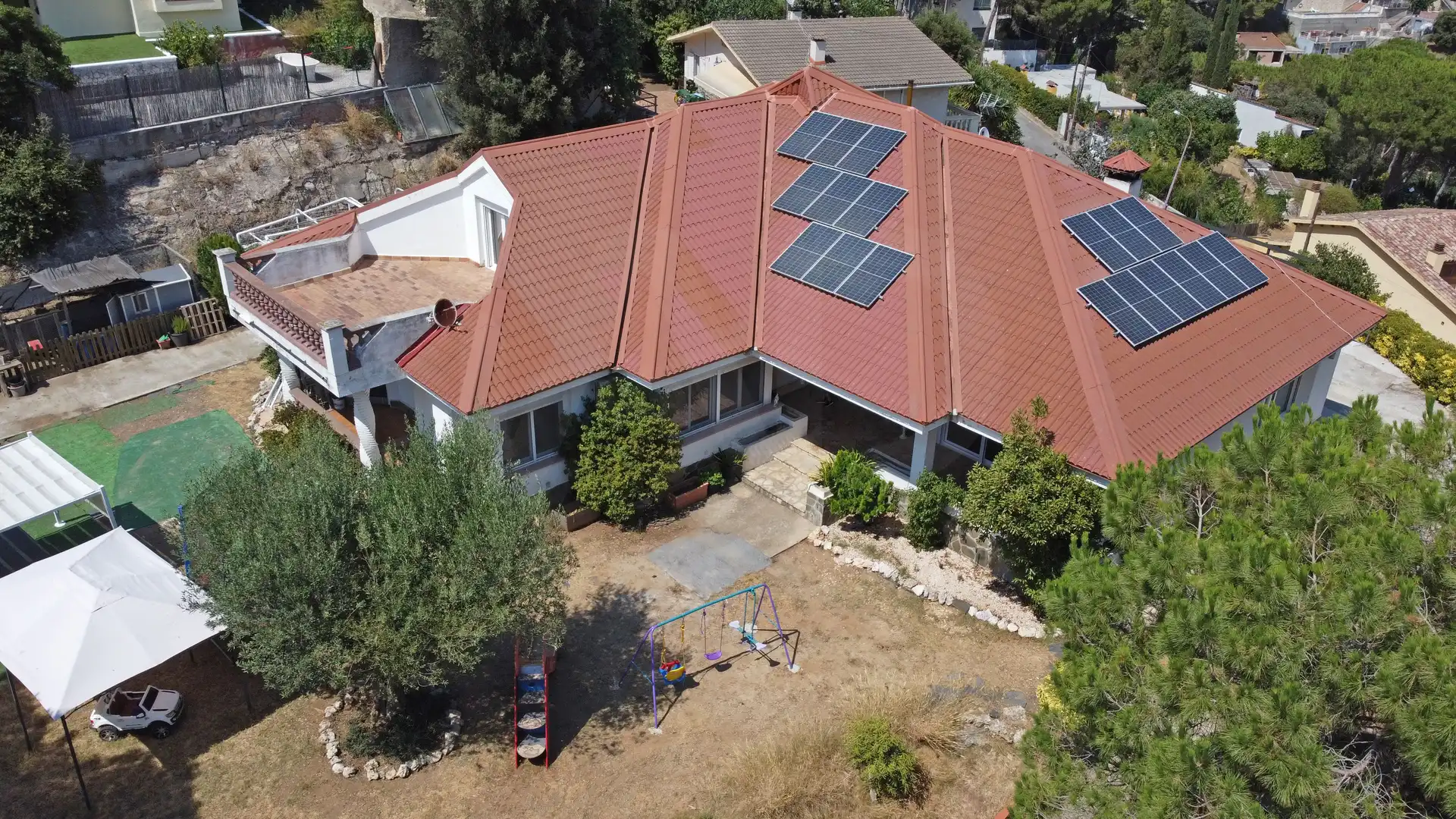 Casa con piscina en venta en Urbanitzacions, imagen 2