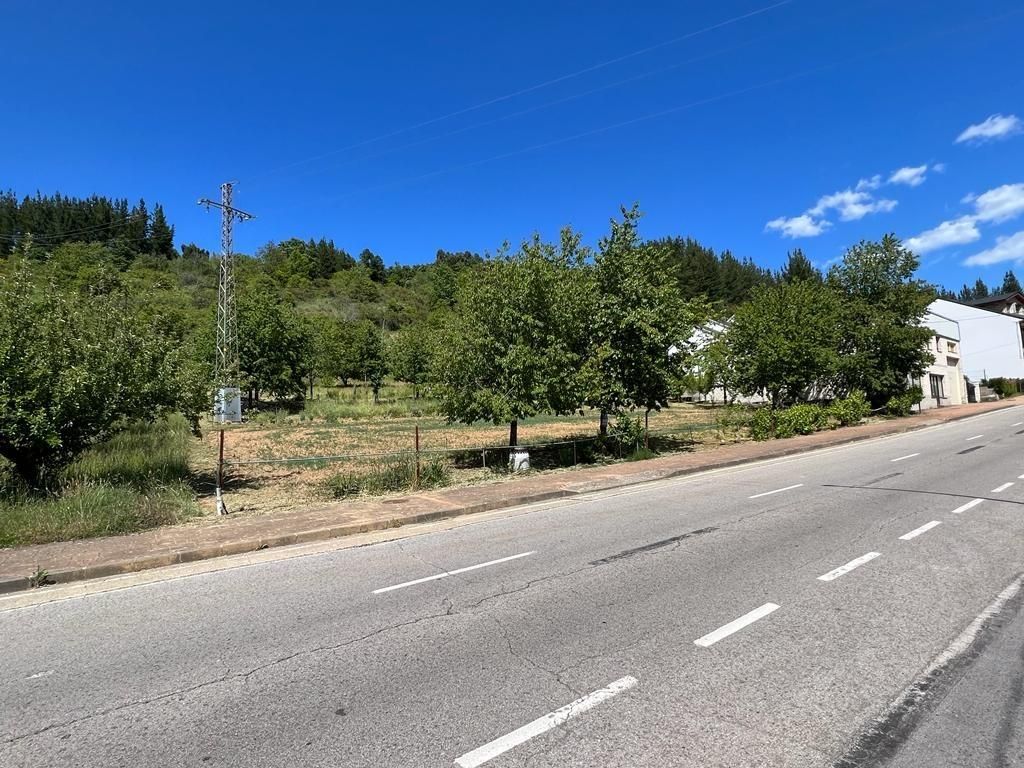 Residencial en venda en Vega de Espinareda