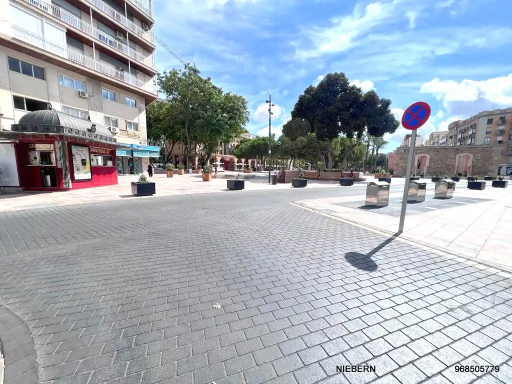 Local comercial en alquiler en Calle Canales 18, imagen 8