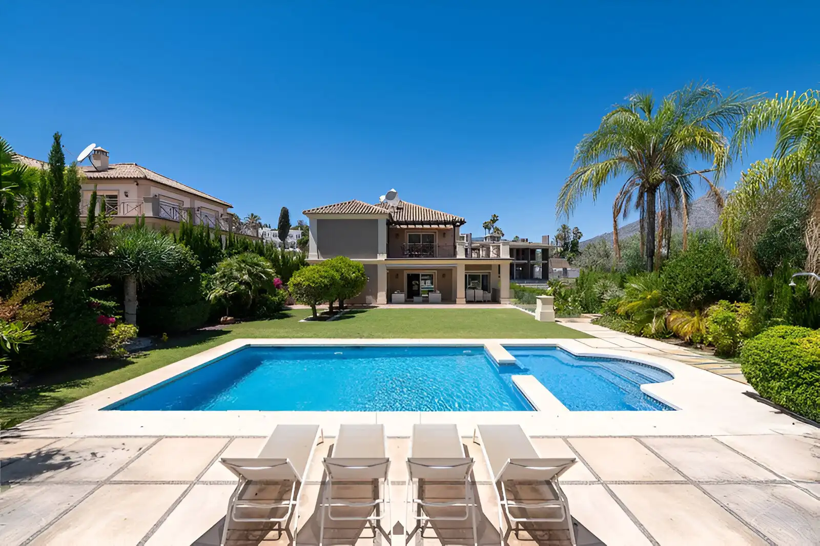 Maison avec piscine à vendre à Nueva Andalucía, imagen 3