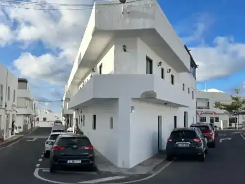Vista exterior de Casa o xalet en venda en Tinajo amb Balcó